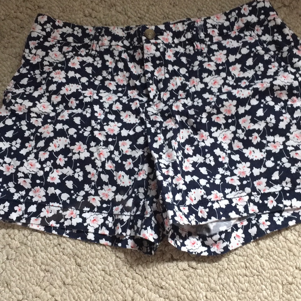 Flower patterned shorts